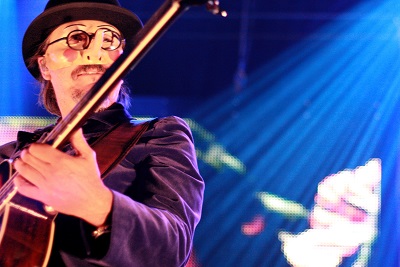 Les Claypool Neus Anna Frijstein